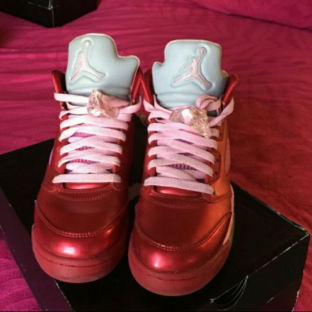 Jordan 5's Valentines Day (Strawberry Edition)